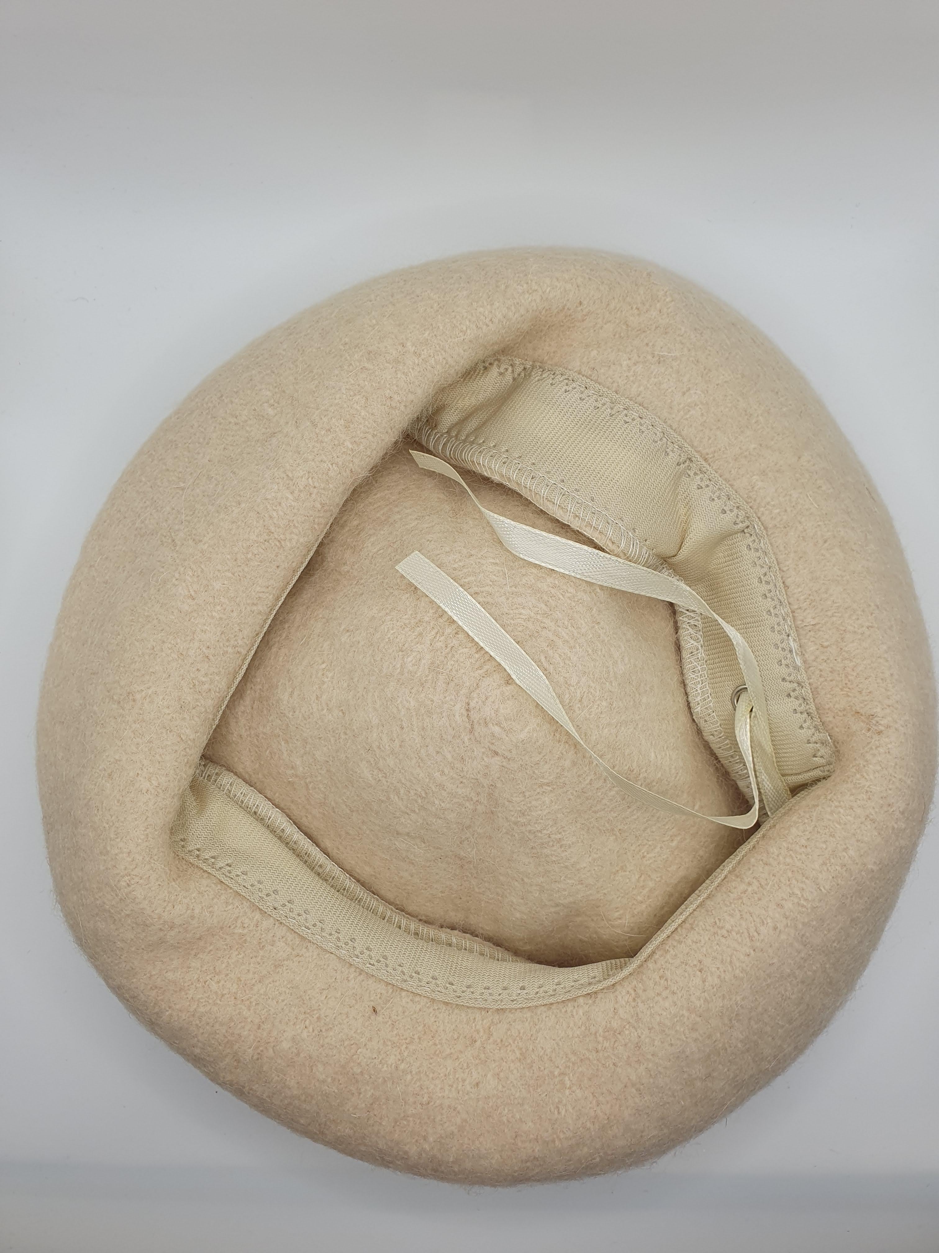 Ella - Cream Beret With Pompom