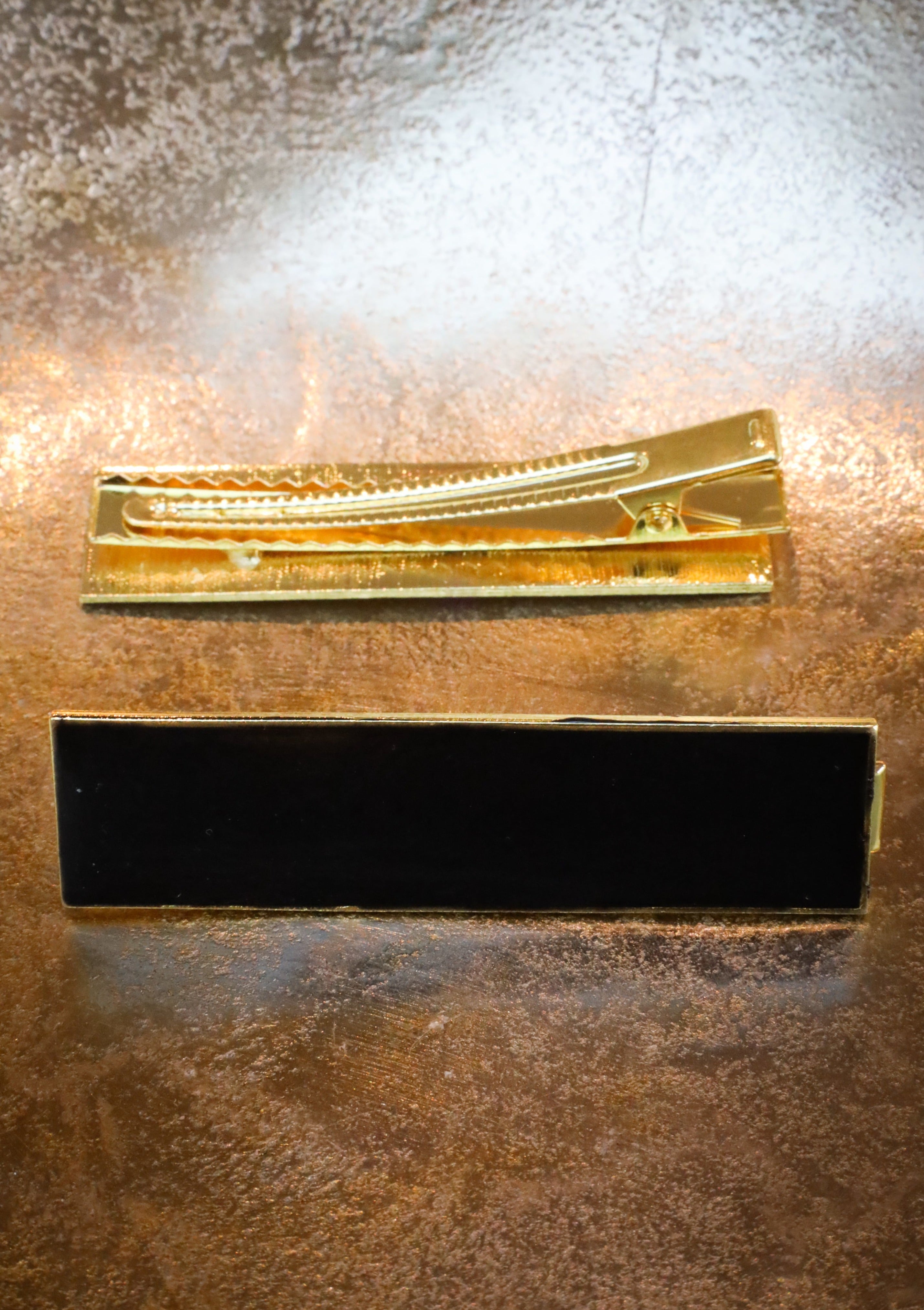 Adelaide - Black Rectangle Enamel Crocodile Clip