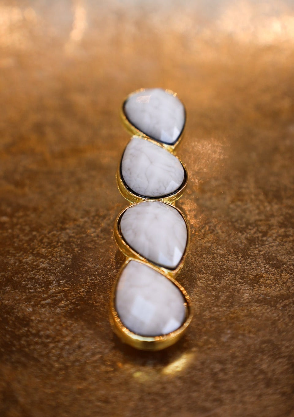 Dora - Grey Teardrop Marble Crocodile Clip