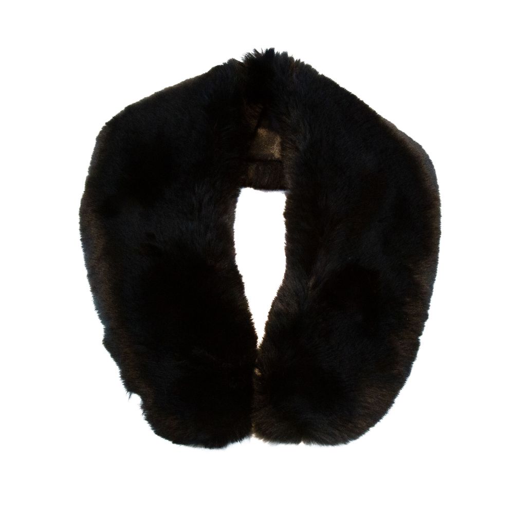 Noelle - Black Large Faux Fur Collar