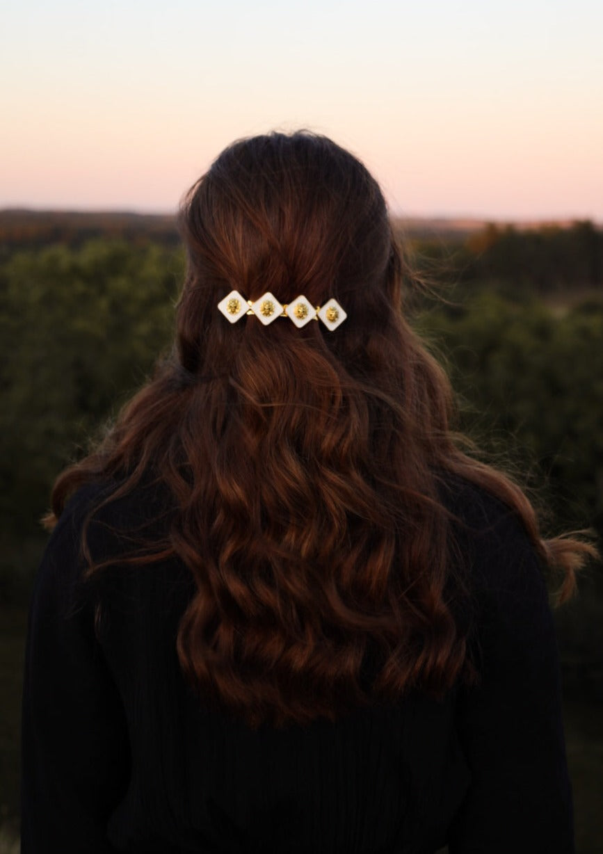 Valerie - White Lionhead Barrette