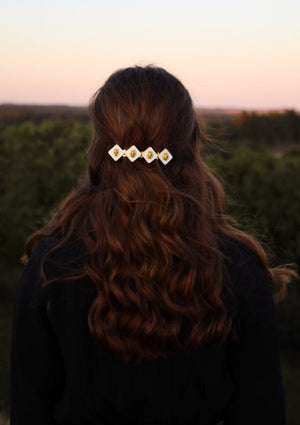 Valerie - White Lionhead Barrette